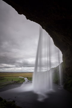 seljalandsfoss waterfall © Cardaf