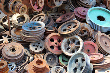 Fototapeta premium old wheels and parts