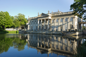 Fototapeta na wymiar Lazenki palace, Warsaw, Poland
