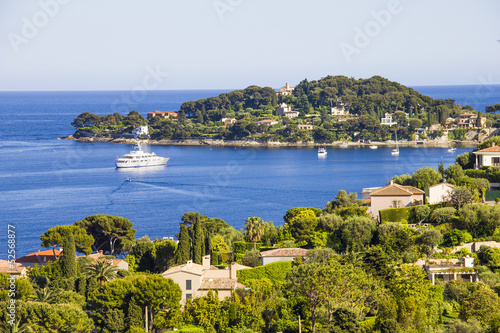 Eze and Cap-Ferrat, France загрузить