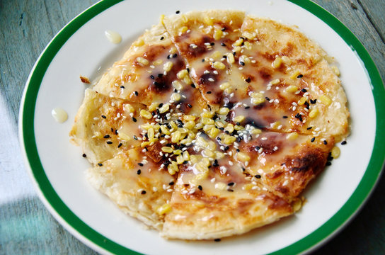 Southern flat bread with sweetened condensed milk and seasame