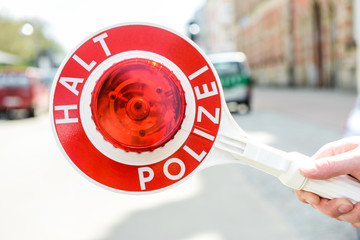 Polizeikelle - Halt Polizei