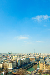 Obraz premium beautiful Parisian sunshine streets view