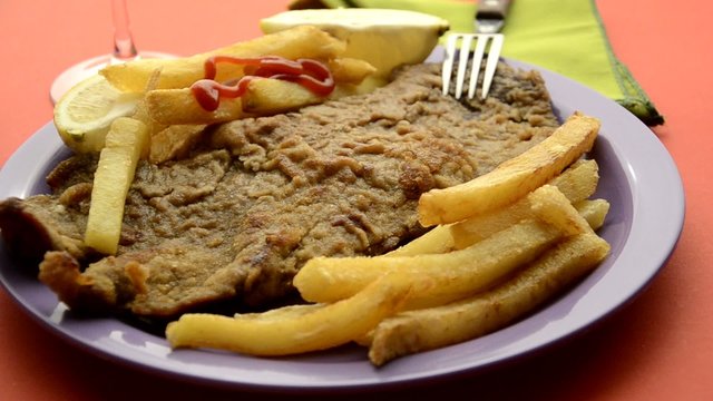 Milanesa con fritas