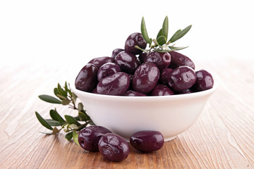 bowl of olive