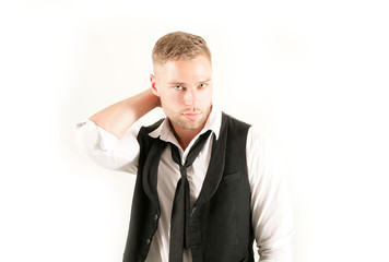 attraktives männliches Model im Studio