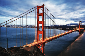 Fototapeta na wymiar Słynny most Golden Gate