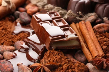 Crédence de cuisine en verre imprimé Bonbons Composition of chocolate sweets, cocoa and spices