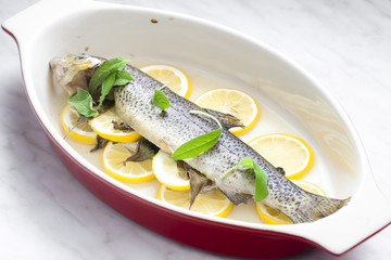 trout baked on lemon