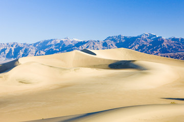 Stovepipe Wells sand dunes, Death Valley NP,California,USA