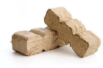 Zwei Holzbriketts