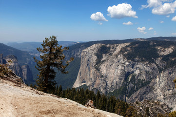 View from Glacier Point Road towards Half Dome 