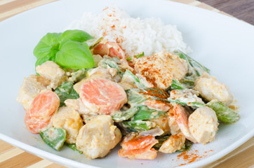 Grilled chicken with mixed vegetables and rice
