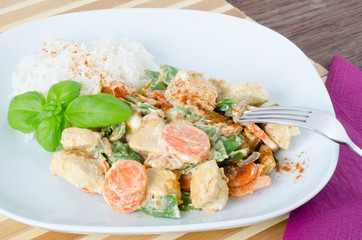 Grilled chicken with mixed vegetables and rice