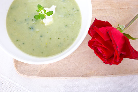 「Sauerampfersuppe」の写真素材 | 109件の無料イラスト画像 | Adobe Stock