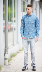 Obraz premium junger Mann