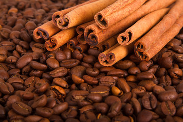 Coffee grains and cinnamon
