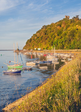 Fototapeta Boats on the Le Gouet river in Brittany, France