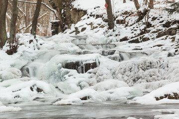 Selkewasserfall im Harz zugefroren