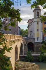 Fototapeta na wymiar Rzym, Tiber Island (zobacz)