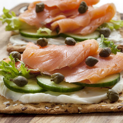 Smoked Salmon Crackers
