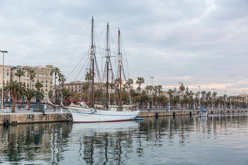 Fototapeta na wymiar Port of Barcelona