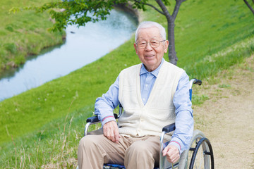 シニア