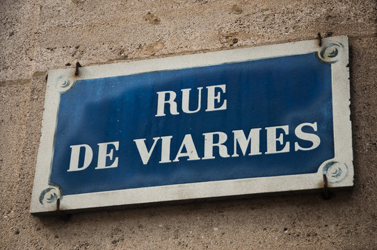 rue de Viarmes à Paris