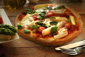 Spargelpizza