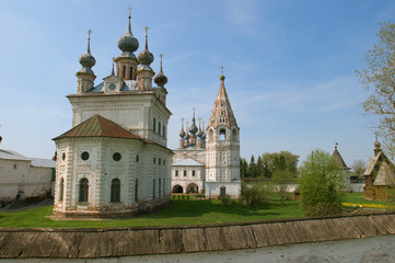 Fototapeta na wymiar Yuriev-Polsky. Klasztor Archanioła Michała