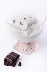 crema di yogurt con cioccolato - obrazy, fototapety, plakaty