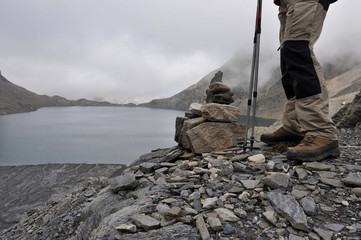 Trekking near the alpine lakes