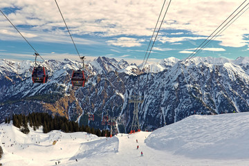 Panoramablick von der Gipfelstation der Fellhornbahn auf die Alp