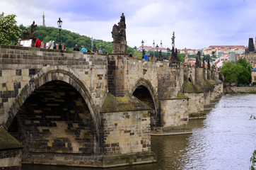 Fototapeta na wymiar Dzień strzał z mostu Karola w Pradze, Czechy