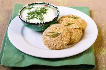 Bran breaded cottage cheese cakes