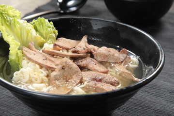 砂肝の麺