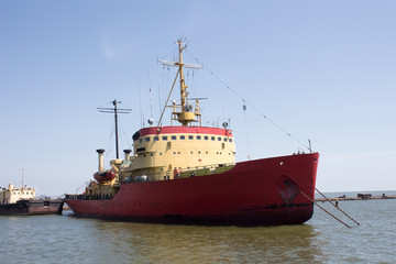 Anchoring Isebreaker