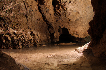 Ali Sadr cave