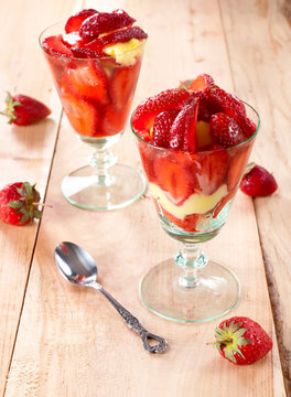 Vanilla nad strawberries
