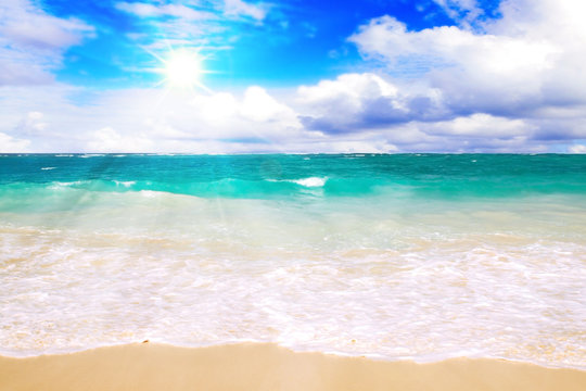Karibischer Strand und Sonnenschein.