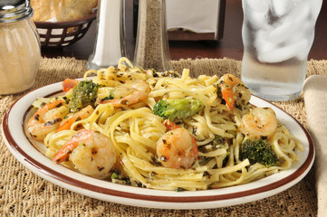 Shrimp scampi with broccoli