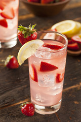Refreshing Ice Cold Strawberry Lemonade