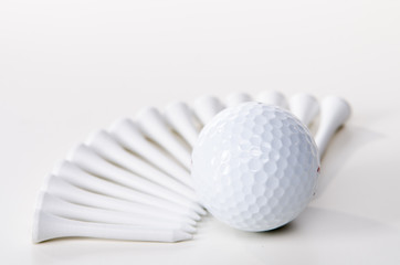 tees und golfball