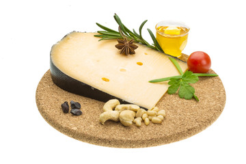 Cheese witn honey and nuts