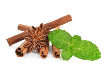 Sticks of cinnamon with mint and anise