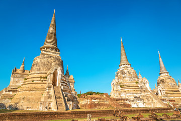 Fototapeta na wymiar Scenic widok Wat Phra Si Sanphet w Ayutthaya, Tajlandia.