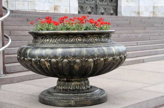 st Sauveur , Moscou ,vasque fleurie
