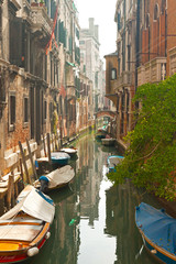 Fototapeta na wymiar Colorful canal of Venice. Italy.