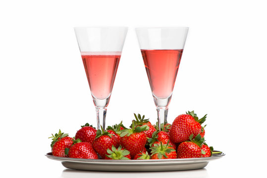 Erdbeersekt Images – Browse 51 Stock Photos, Vectors, and Video | Adobe ...