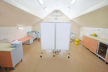 doctor's consulting room